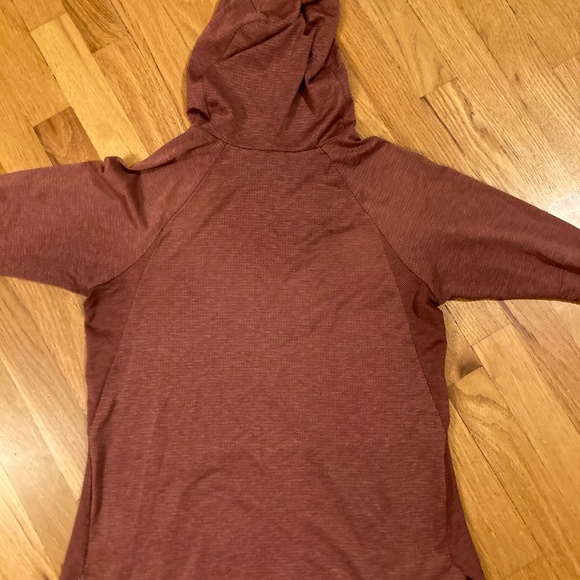 W's Kuhl Sun Hoodie Pullover - Picture 6 of 6